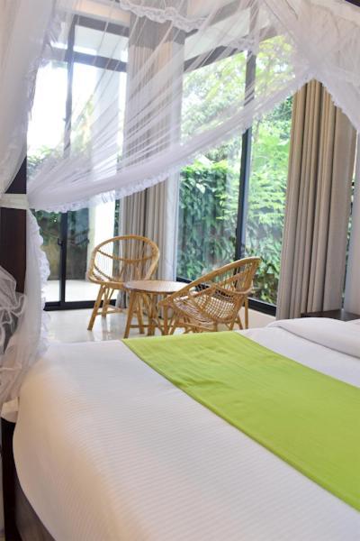אנוראדפורה Golden Ray Villa מראה חיצוני תמונה